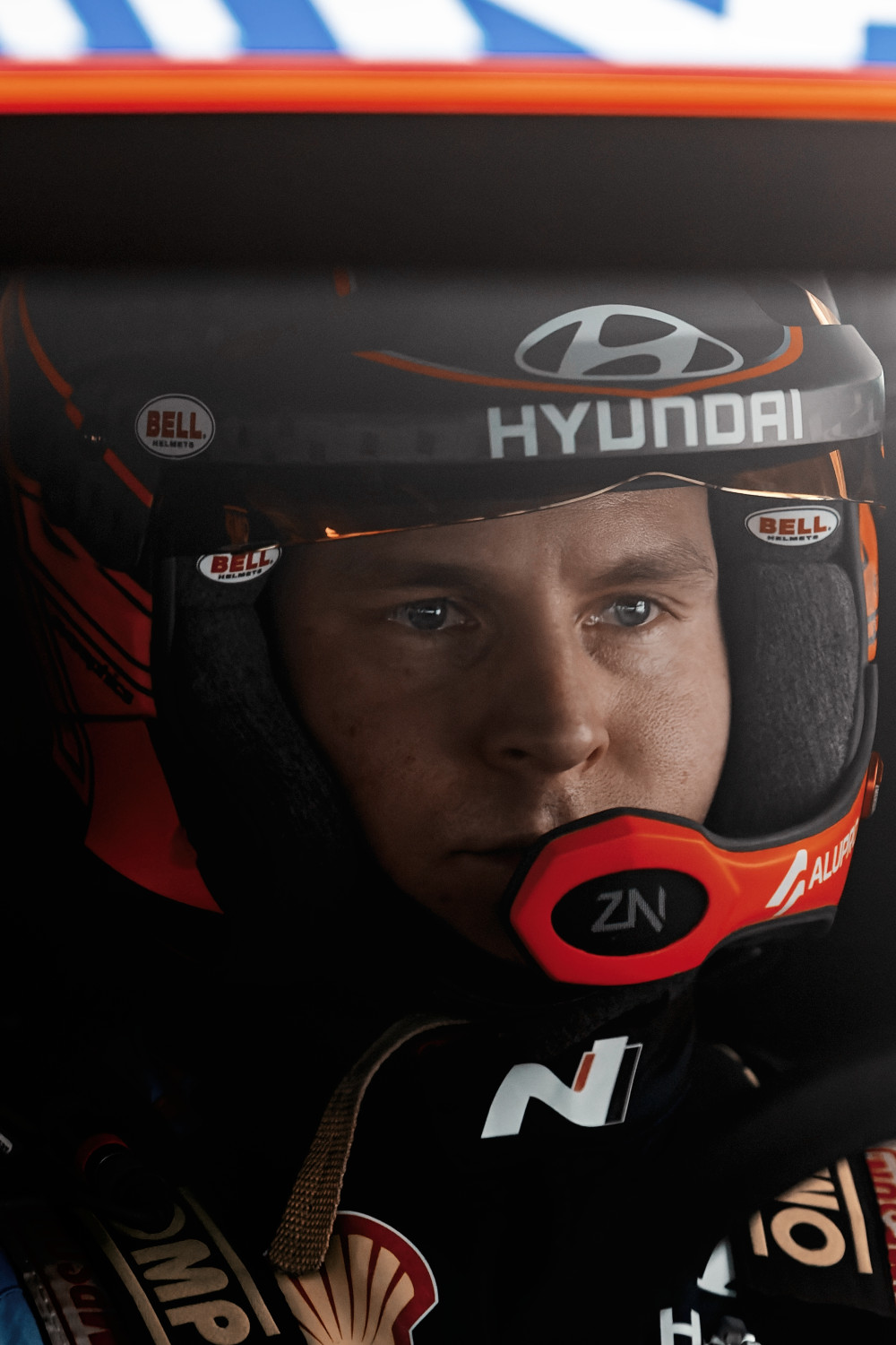 BELL AUTO RACING MOTORSPORT HELMETS - Image 6